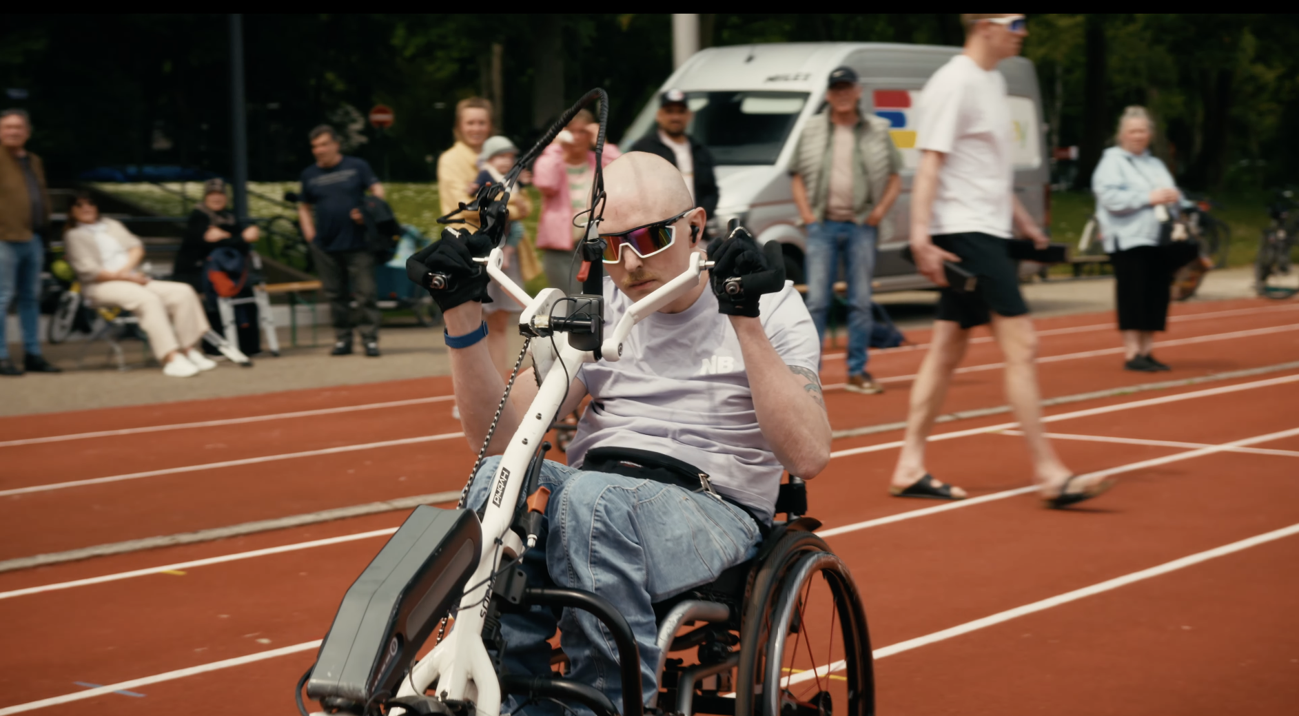 Filmstill NiB - Wings for Life Run